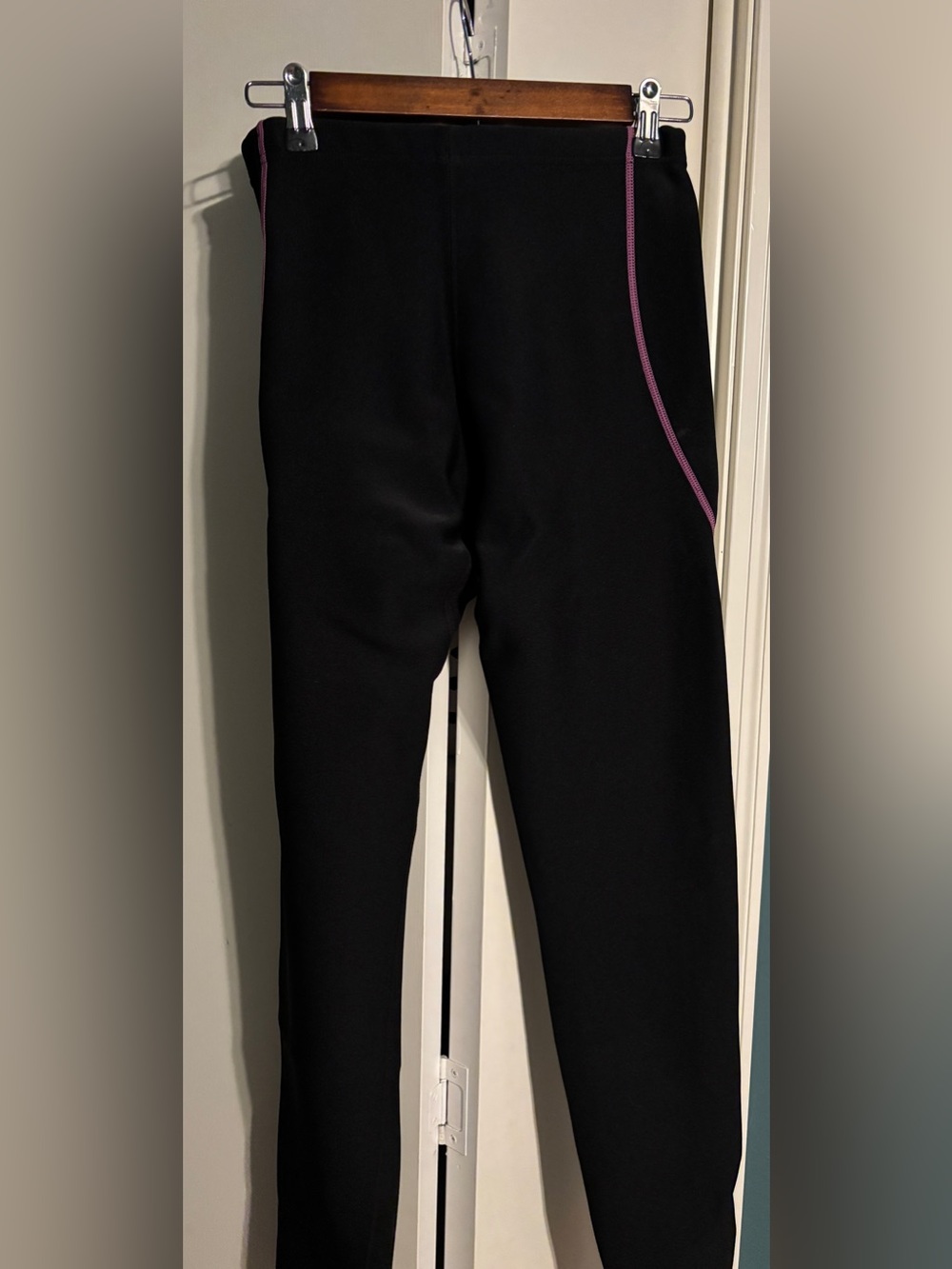 Black Active Leggings with Pink Stitching